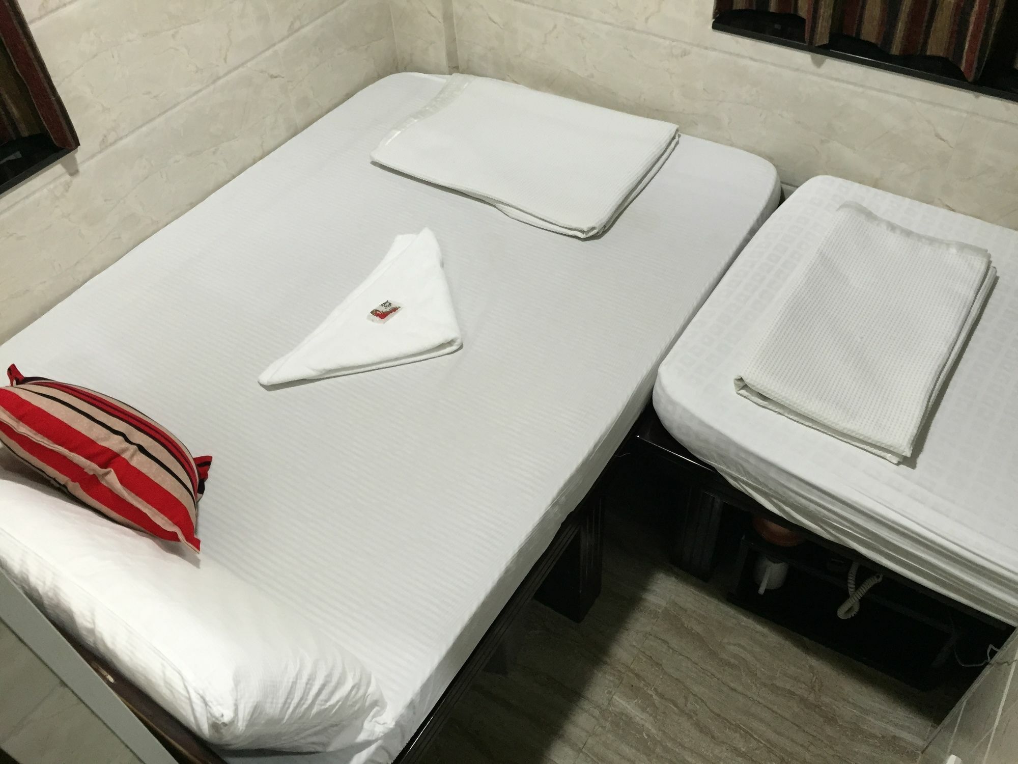 Primo Guesthouse Цзюлун Экстерьер фото
